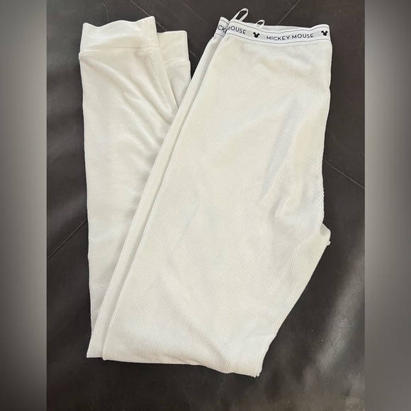 H&M Mickey Mouse Woman Set - Picture 5 of 6